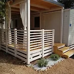Summertime By Pearl Of The Biograd キャンプ場 4*