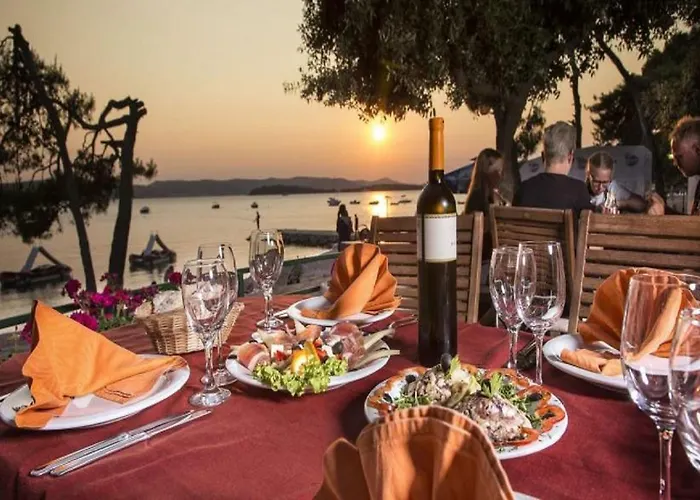 Summertime By Pearl Of The Biograd Kemping 4*