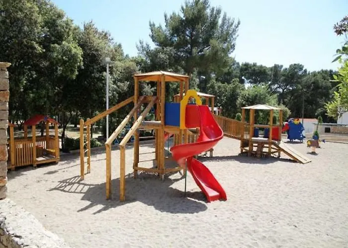 Summertime By Pearl Of The Biograd Kemping 4*